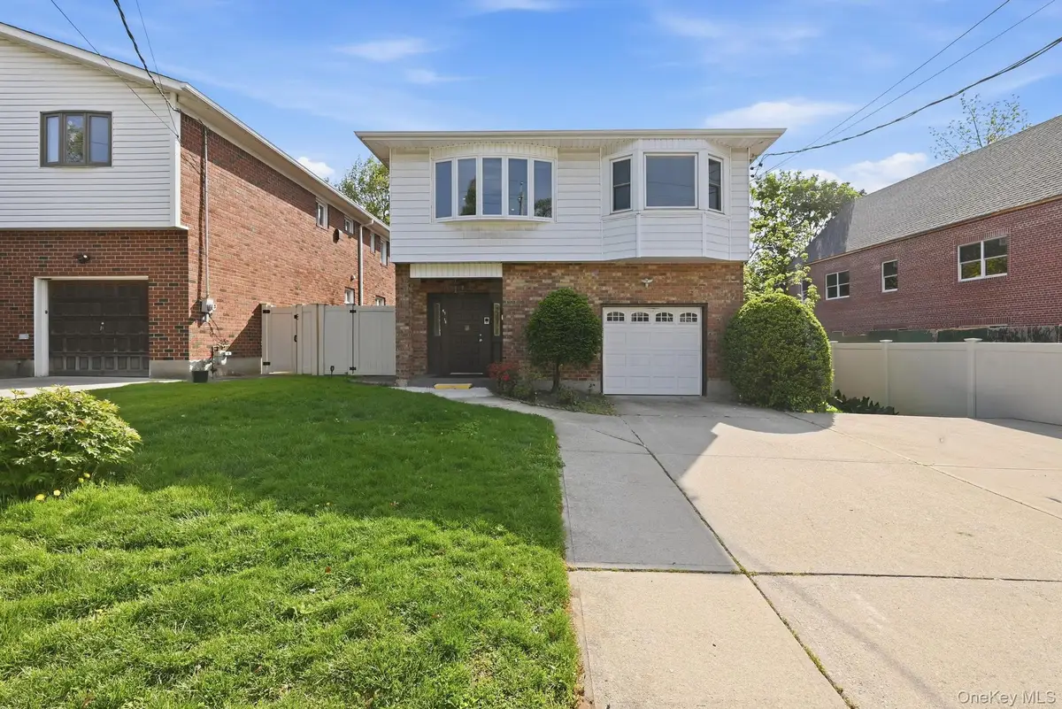 47-18 Glenwood Street, Little Neck, NY 11362 - #1