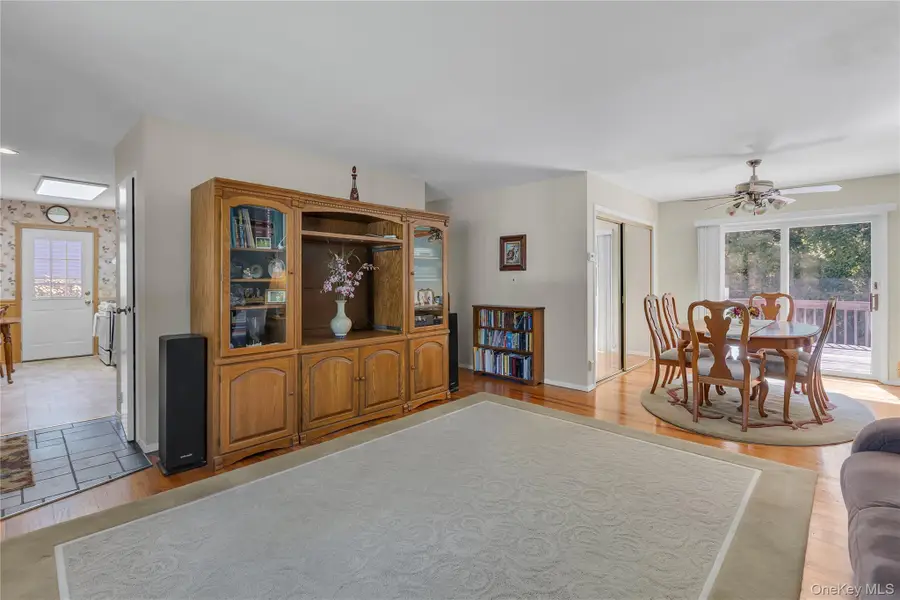 472 Bohemia Parkway, Sayville, NY 11782 - #3