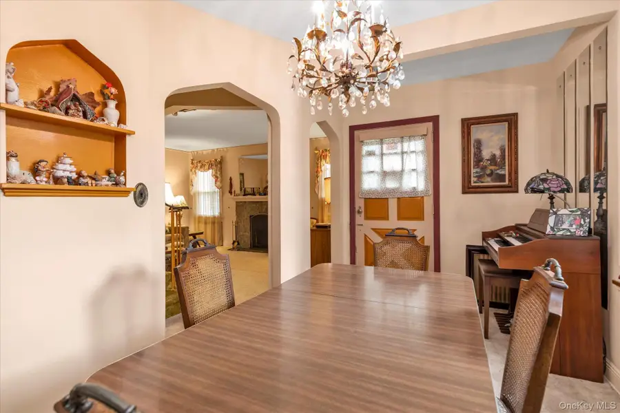 111 E Euclid Street, Valley Stream, NY 11580 - #3