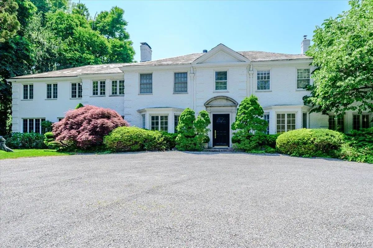126 Station Road, Great Neck, NY 11024 - #1