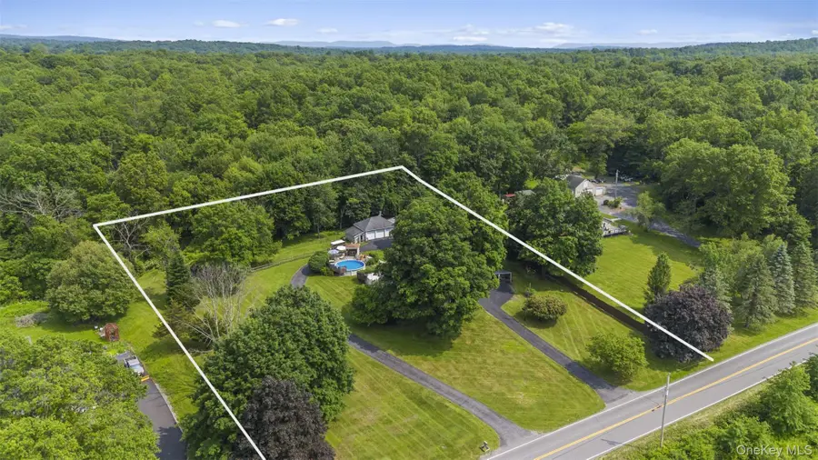 421 Orchard Drive, Wallkill, NY 12589 - #2