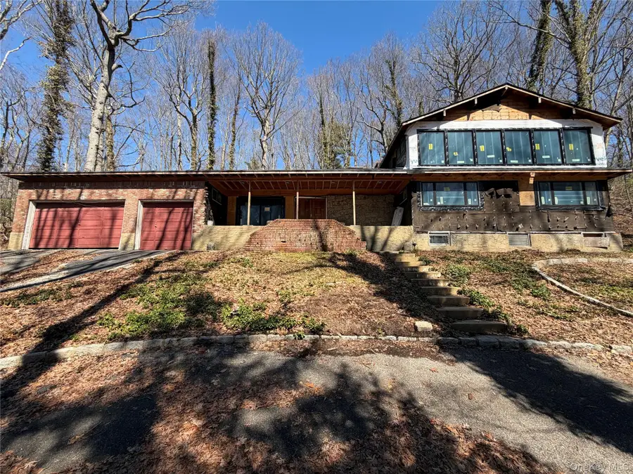 19 Tiffany Road, Oyster Bay, NY 11771 - #2