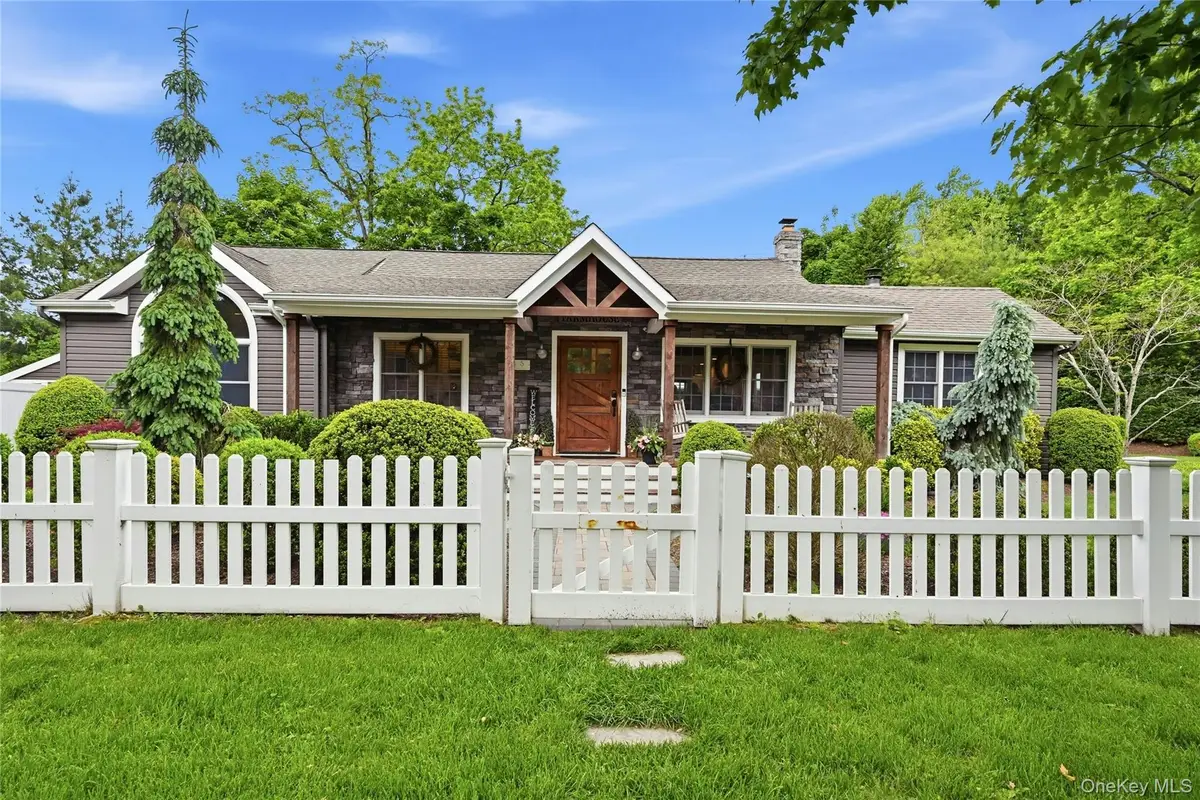 5 Judges Lane, Smithtown, NY 11787 - #1