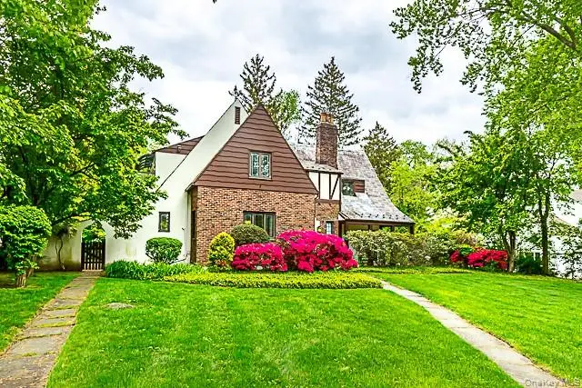 15 Mirrielees Road, Great Neck, NY 11021 - #3