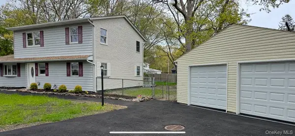 279 Beaver Drive, Mastic Beach, NY 11951