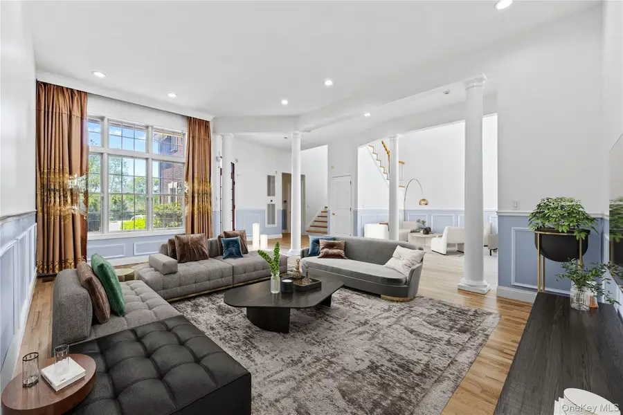 11 Belvedere Court, Manhasset, NY 11030 - #2