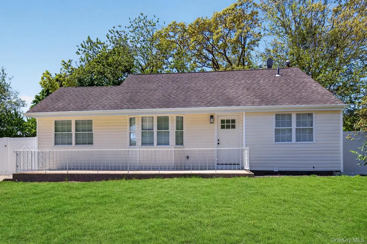 23 Champlain Street, Terryville, NY 11776 - #1