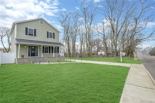 1246 Oakfield Avenue, Wantagh, NY 11793