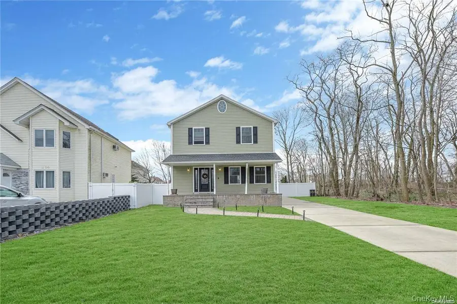 1246 Oakfield Avenue, Wantagh, NY 11793 - #3