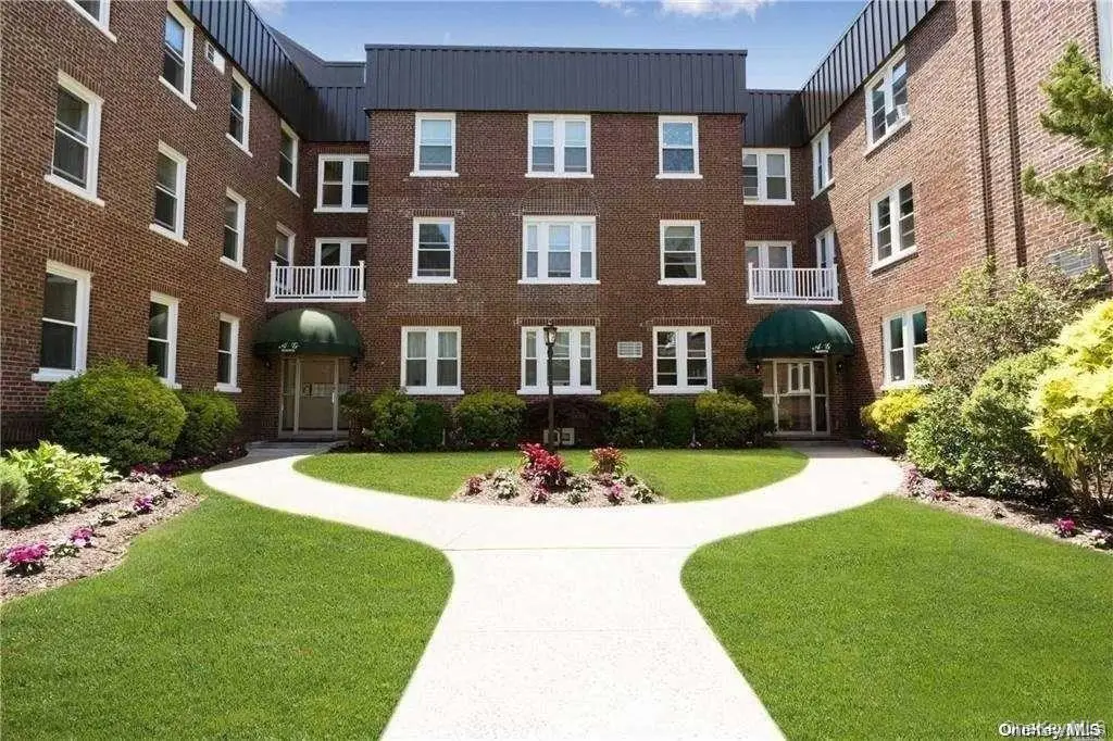 185 Atlantic Avenue #B-10, Lynbrook, NY 11563 - #1