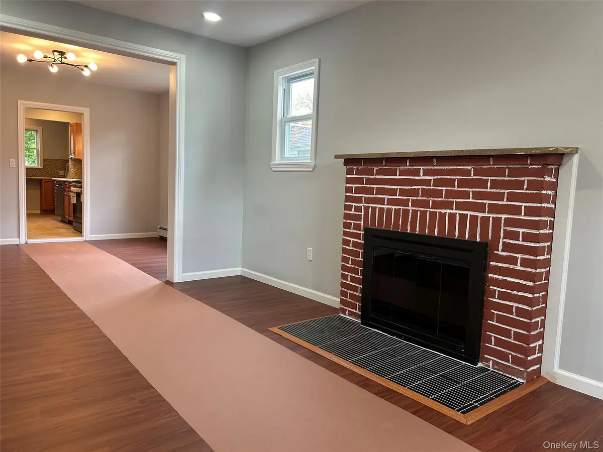7 Bristol Street, Lynbrook, NY 11563 - #1