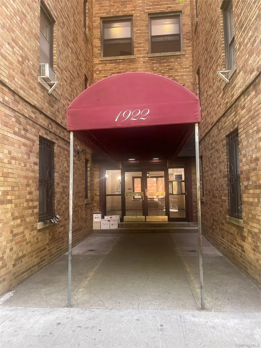 1922 Mcgraw Avenue #1H, Bronx, NY 10462 - #2