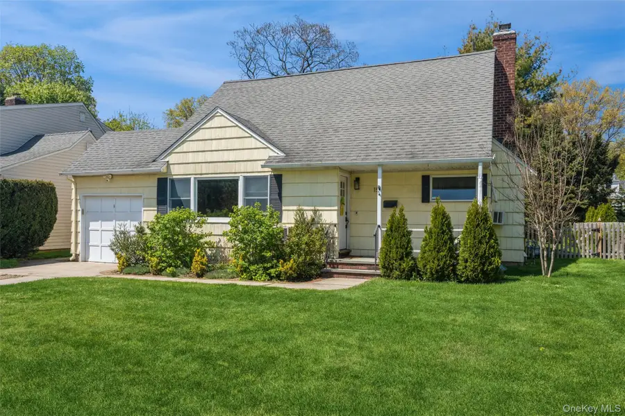 157 Chestnut Street, Garden City, NY 11530 - #2