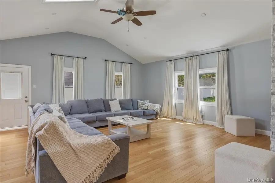 1189 Terry Road, Ronkonkoma, NY 11779 - #3