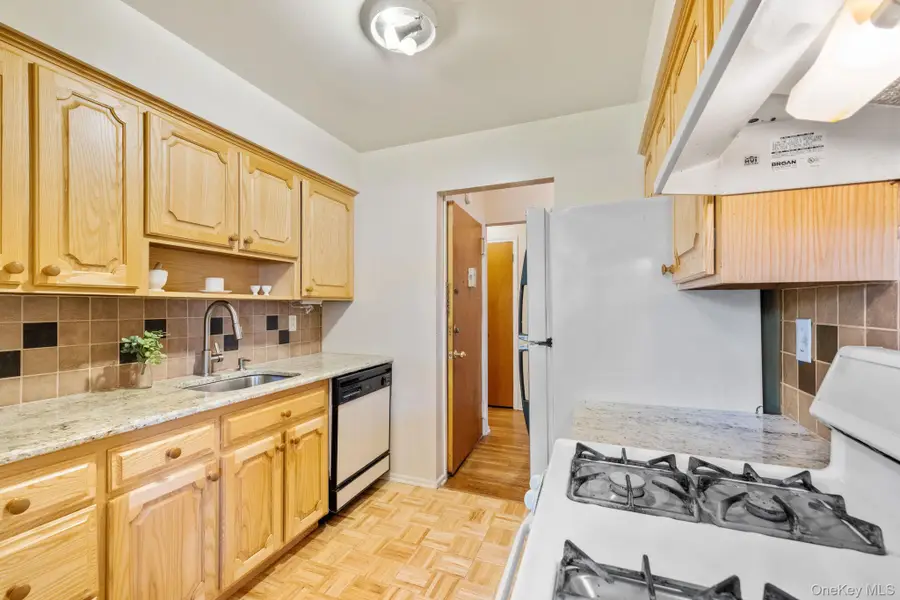 12 Normandy Village #8, Nanuet, NY 10954 - #2