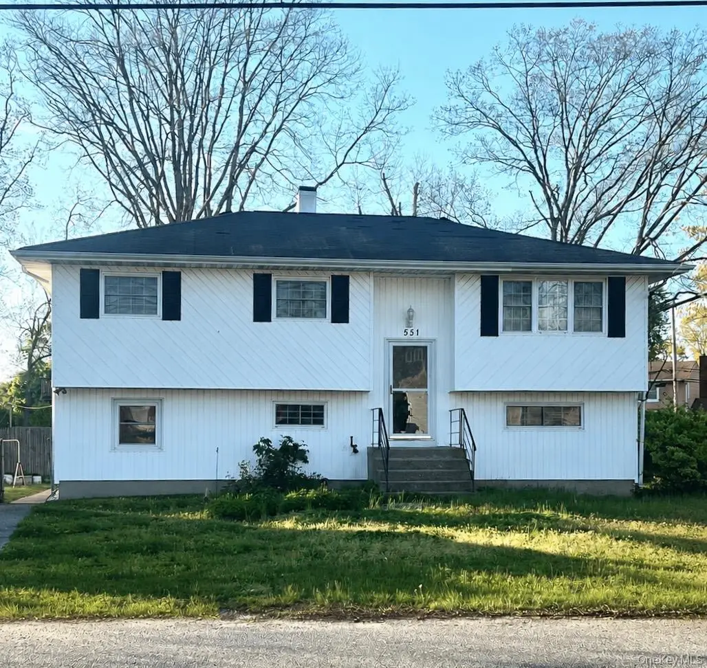 551 Spur Drive N, Bay Shore, NY 11706 - #1