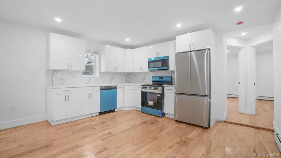 1616 Hammersley Avenue, Bronx, NY 10469 - #2