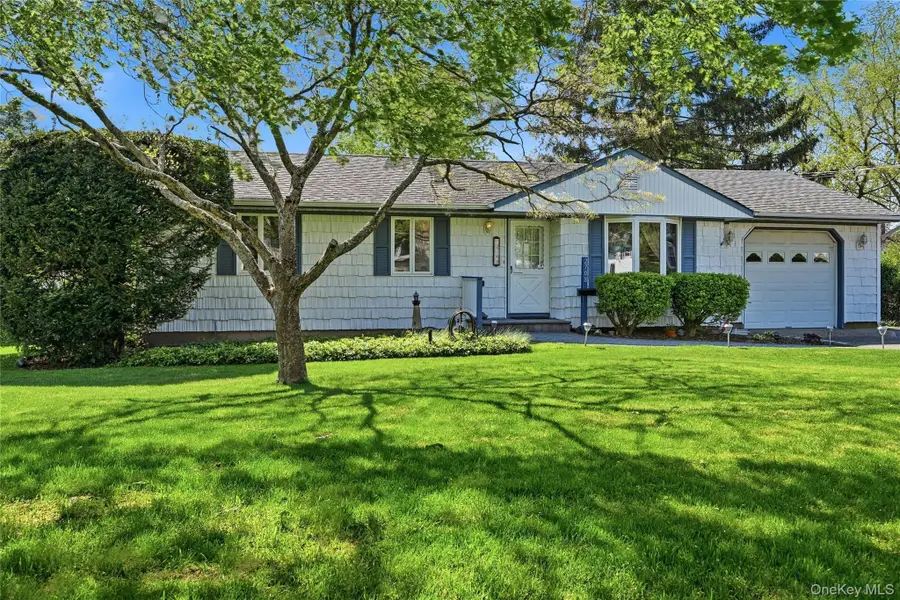 2708 Gull Avenue, Medford, NY 11763 - #2