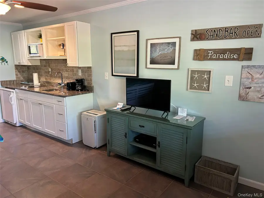 2136 Montauk #120, Amagansett, NY 11930 - #3
