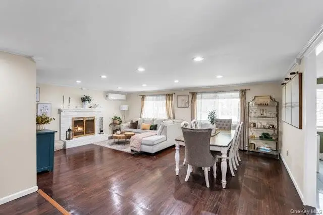31 Peak Street, Ronkonkoma, NY 11779 - #3