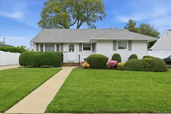 3903 Lincoln Street, Seaford, NY 11783