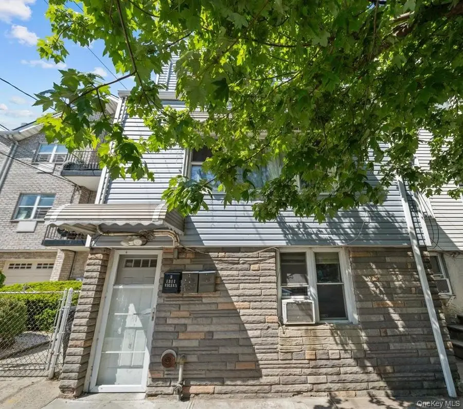 1311 Balcom Avenue, Bronx, NY 10461 - #2