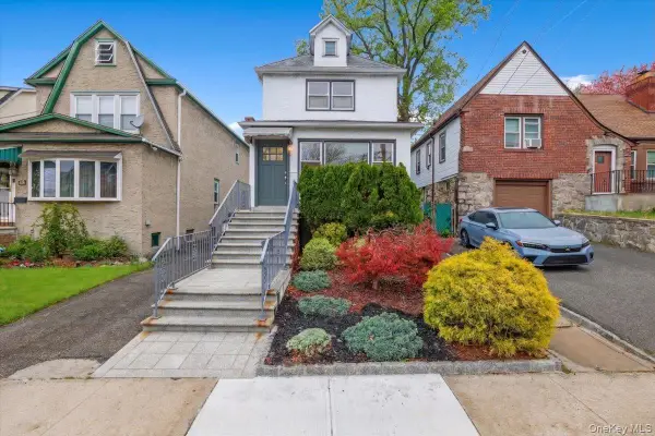40 Crestmont Avenue, Yonkers, NY 10704