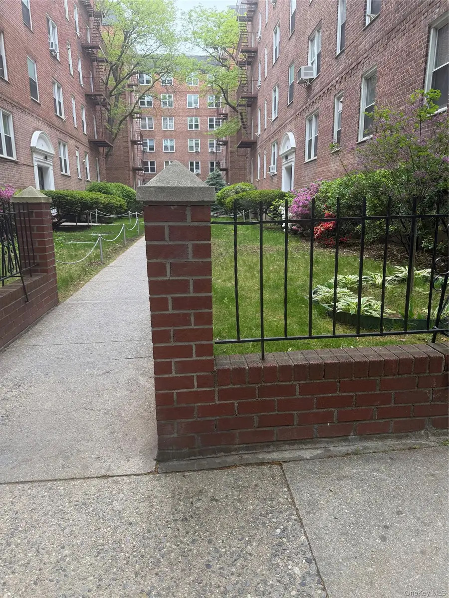 144-45 Sanford Ave #3F, Flushing, NY 11355 - #2