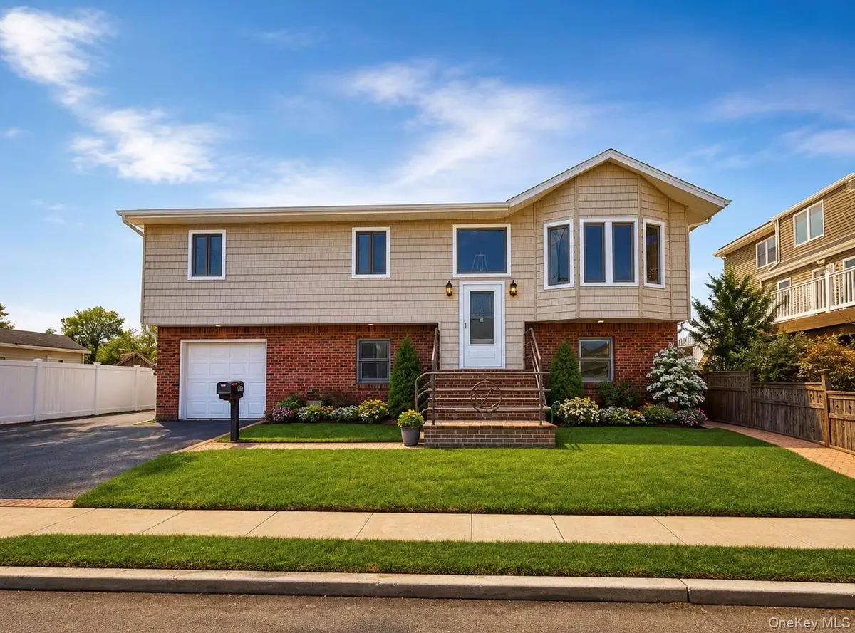 745 S 9th Street, Lindenhurst, NY 11757 - #1