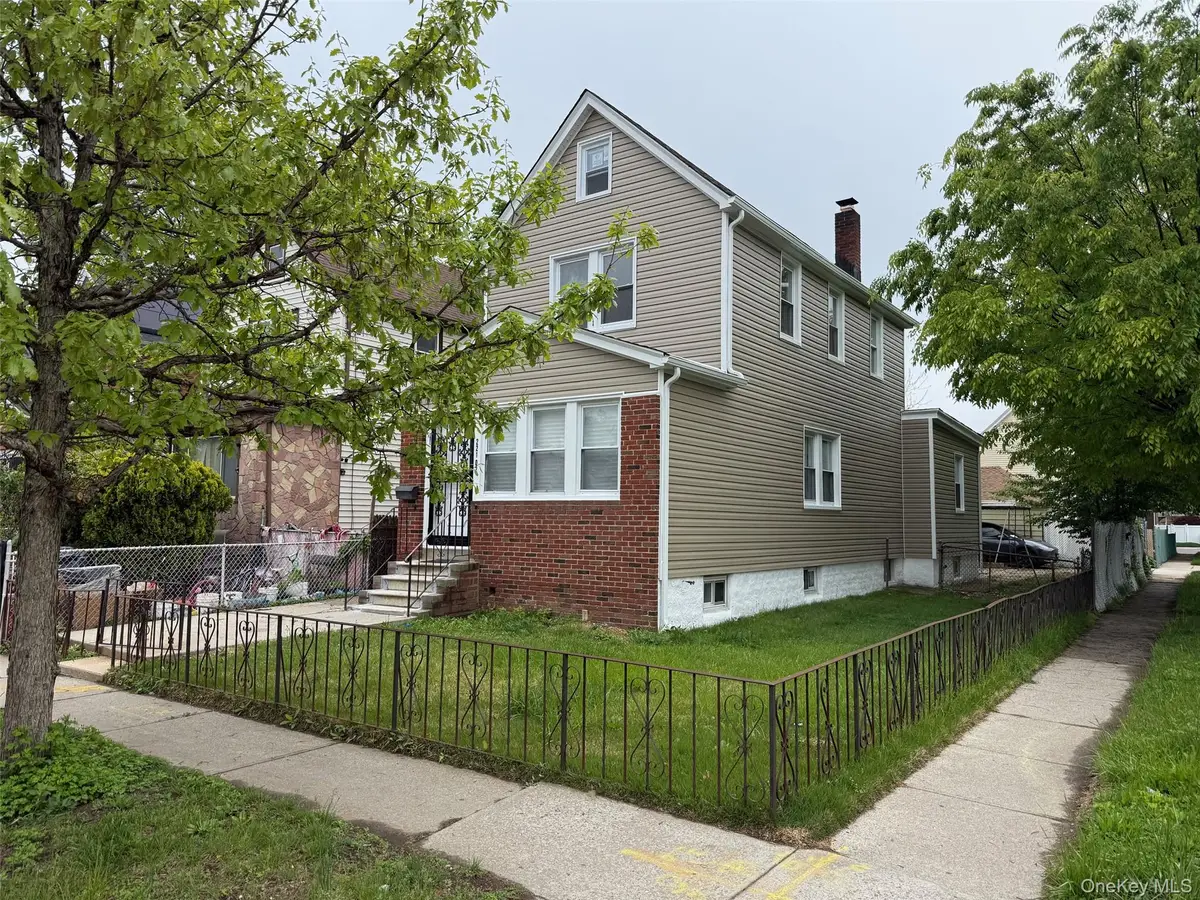 22102 114th Avenue, Cambria Heights, NY 11411 - #1