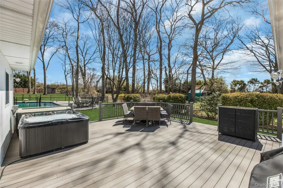132 Washington Avenue, Plainview, NY 11803 - #3