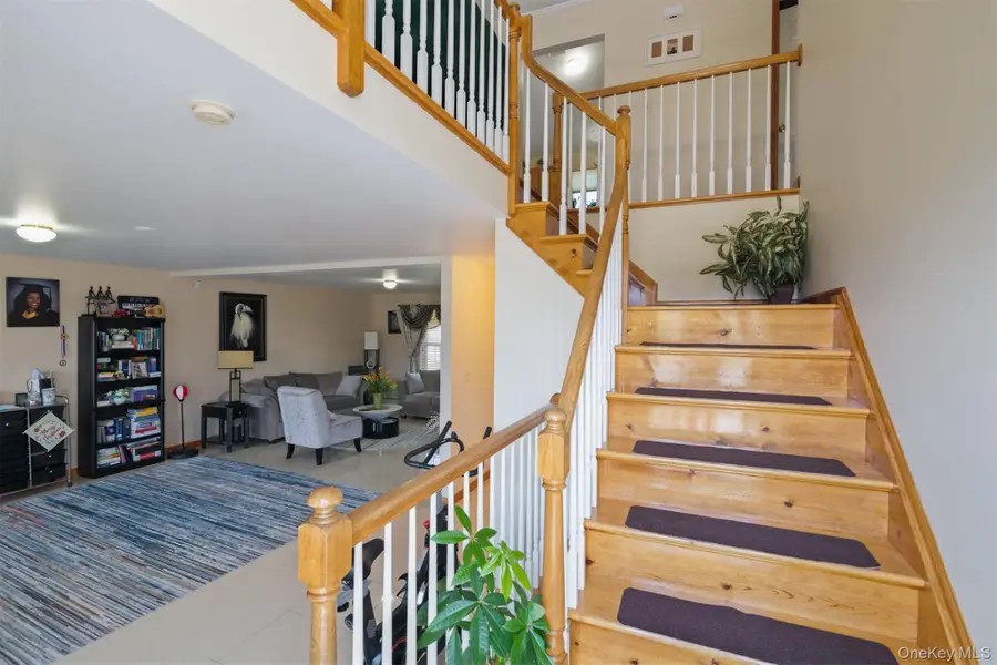 8 Bernadette Way, Washingtonville, NY 10992 - #3