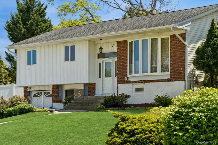 115 Morewood Drive, Smithtown, NY 11787 - #2