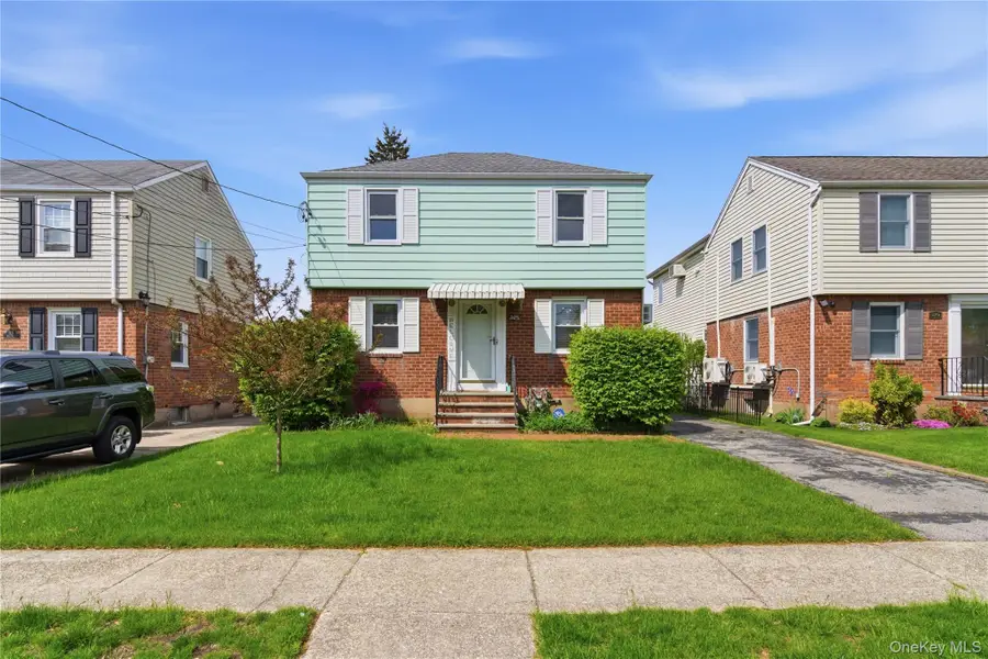 325 White Road, Mineola, NY 11501 - #2