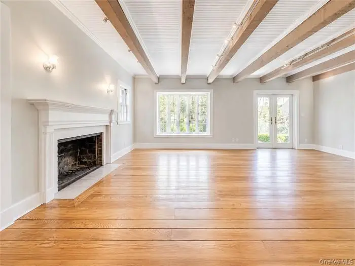 4 N Ravine Road, Great Neck, NY 11023 - #2