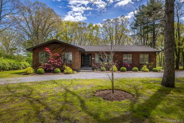 363 Miller Place Road, Miller Place, NY 11764