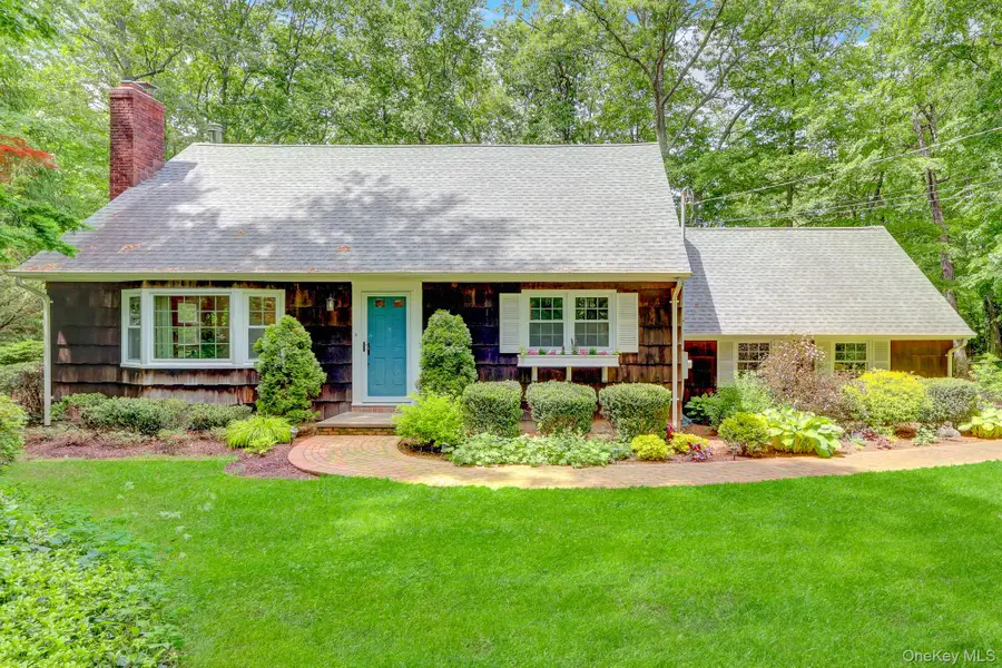 16 Maplewood Drive, Northport, NY 11768 - #2
