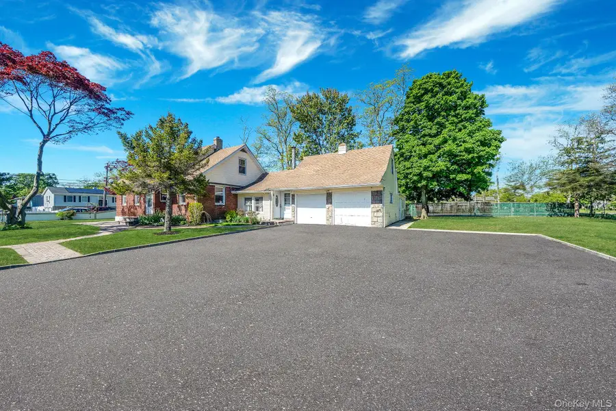 136 1st Street, Brentwood, NY 11717 - #3