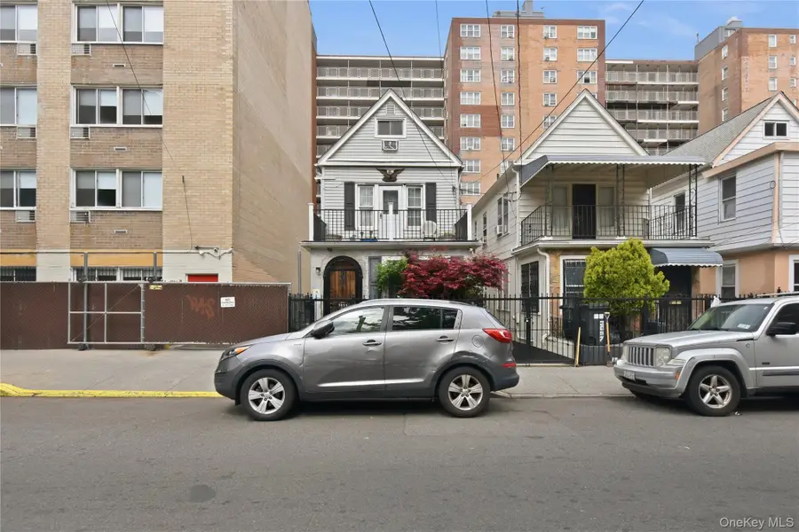 3855 Carpenter Avenue, Bronx, NY 10467 - #3