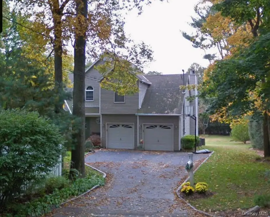 17 Claire Avenue, Huntington Station, NY 11746 - #1