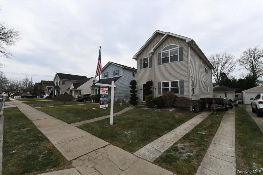 2688 Rosebud Avenue, Merrick, NY 11566 - #2