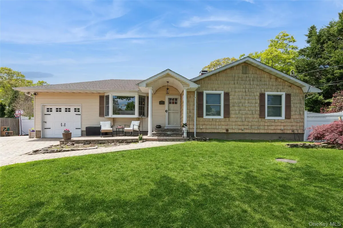 26 New York Avenue, Port Jefferson Station, NY 11776 - #1