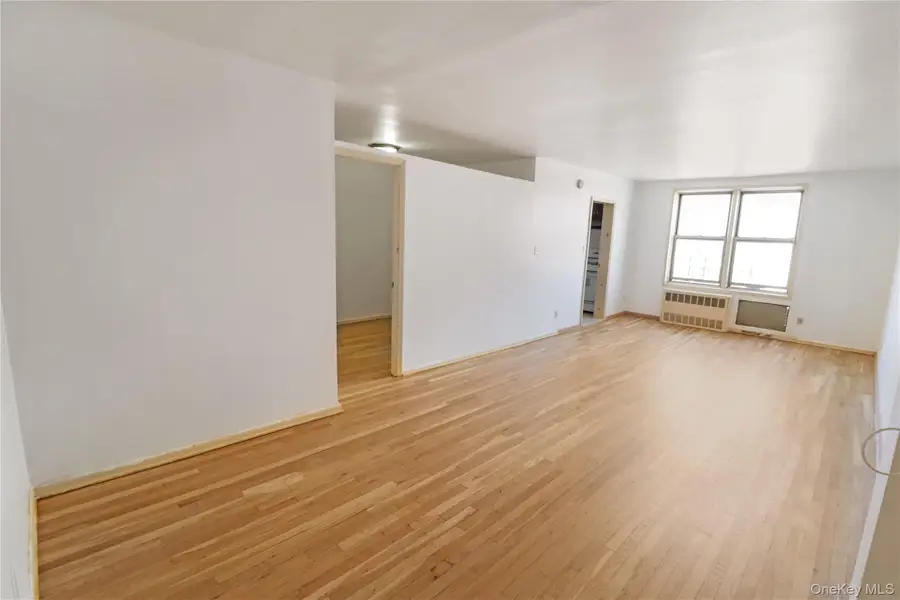 4125 Kissena Boulevard #5HH, Flushing, NY 11355 - #2