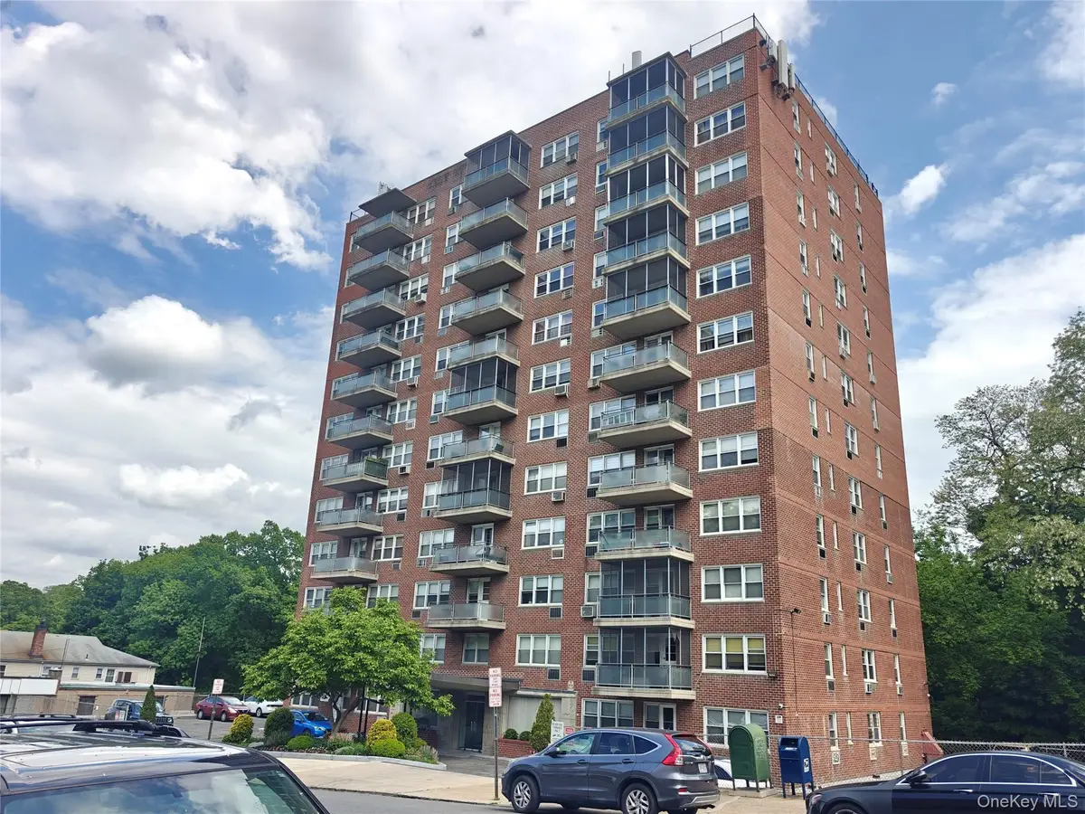 385 Mclean Avenue #8D, Yonkers, NY 10705 - #1