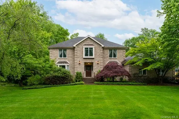 7 Fair Oaks Drive, Poughkeepsie, NY 12603