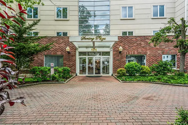 171 Great Neck Road #4R, Great Neck, NY 11021