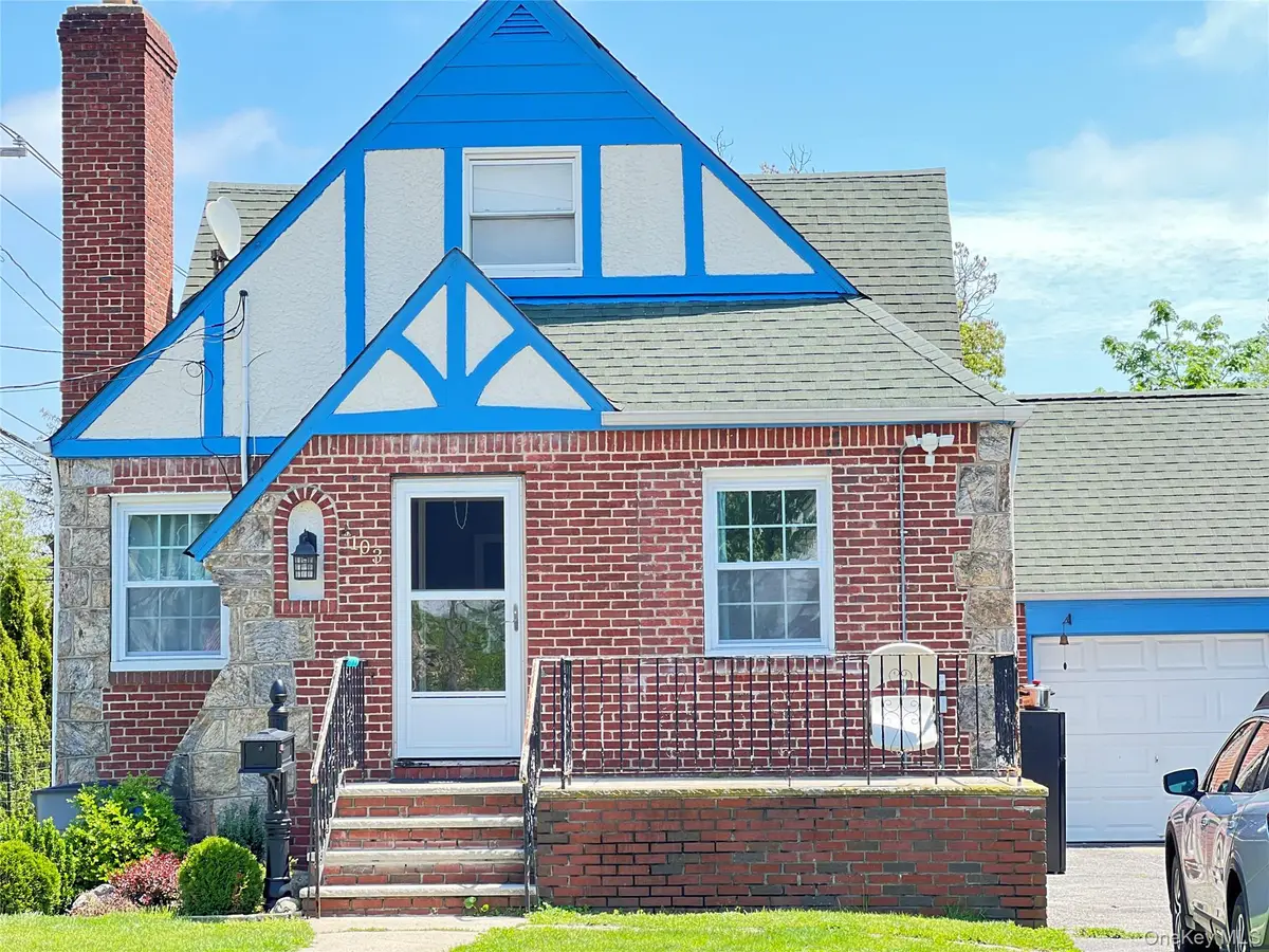 103 Union Street, Valley Stream, NY 11580 - #1