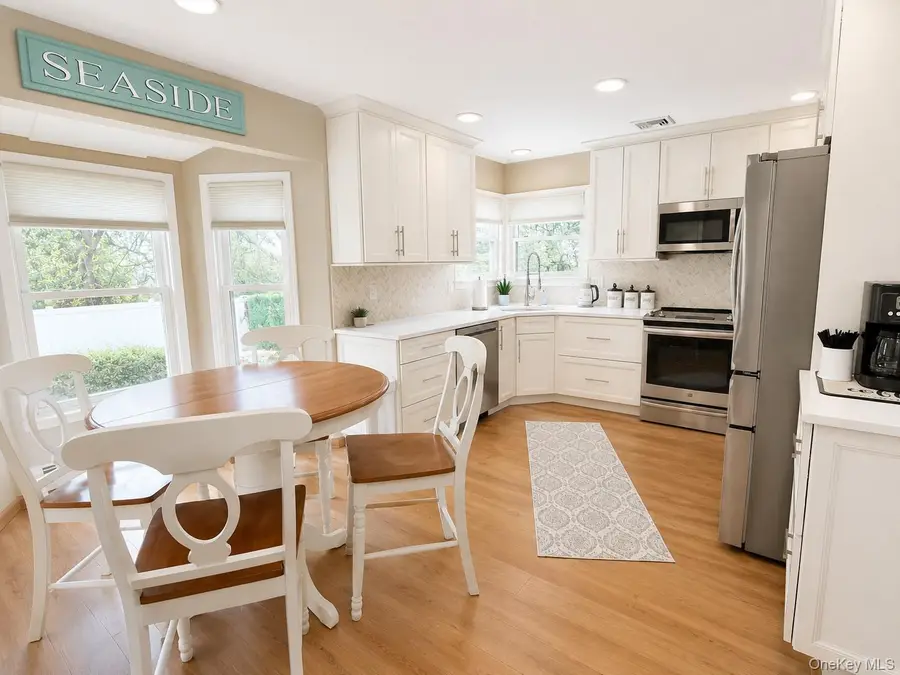 11 Hollow Oak Drive, East Patchogue, NY 11772 - #3