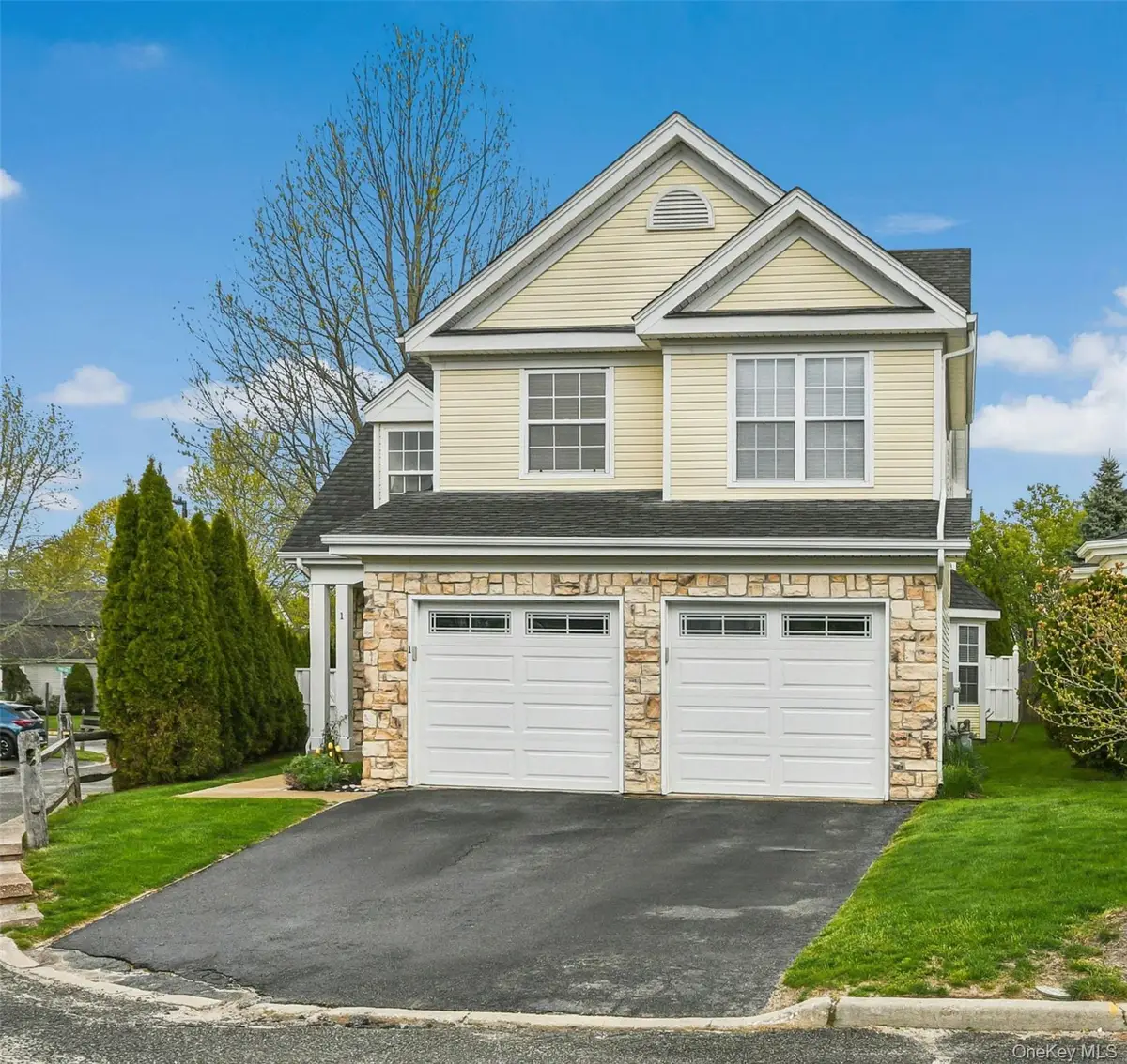 1 Ariel Drive, Middle Island, NY 11953 - #1