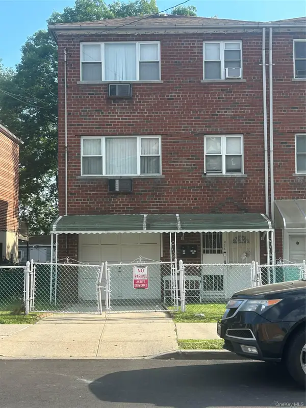 914 E 211th Street, Bronx, NY 10469